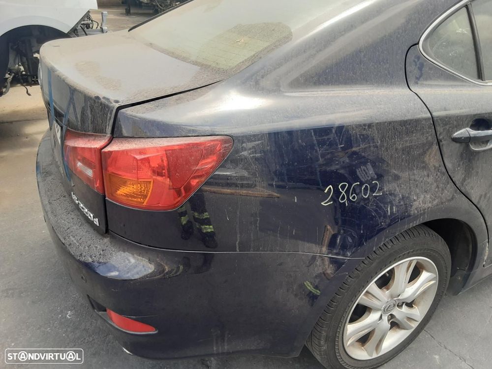 FAROLIM TRASEIRO DIREITO LEXUS IS DS2IS2 - 1