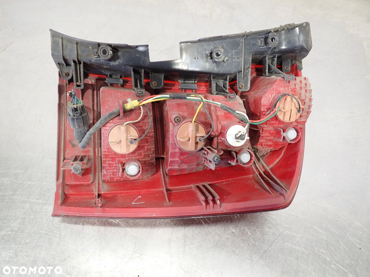 LAMPA LEWA TYLNA KIA CARENS III 92401-100L - 5