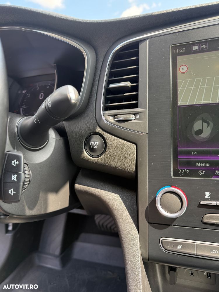 Renault Megane TCe 160 GPF EDC BOSE EDITION - 17