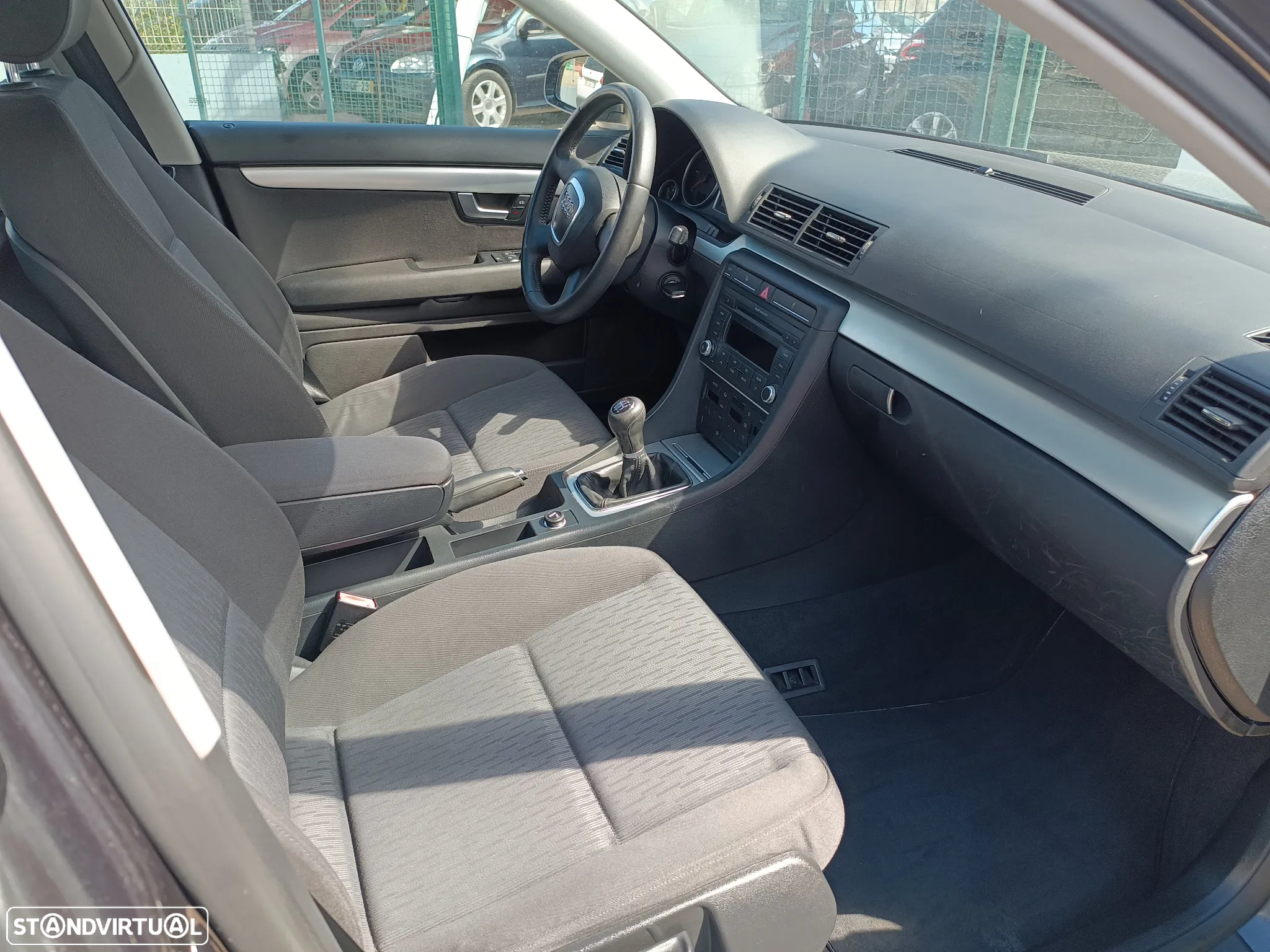 Audi A4 2.0 TDI exclusive - 23