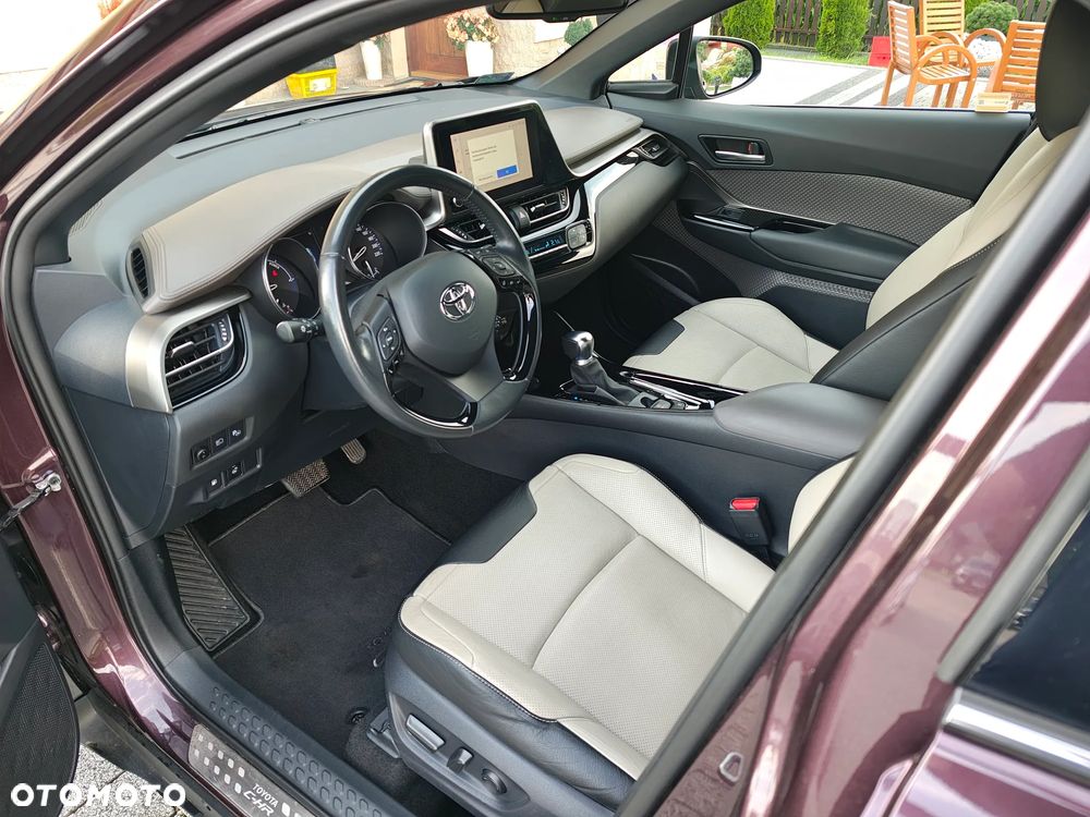 Toyota C-HR - 11