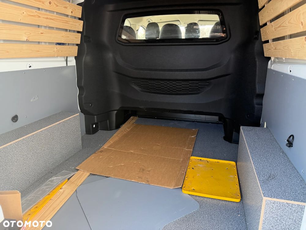 Ford Transit Custom - 16