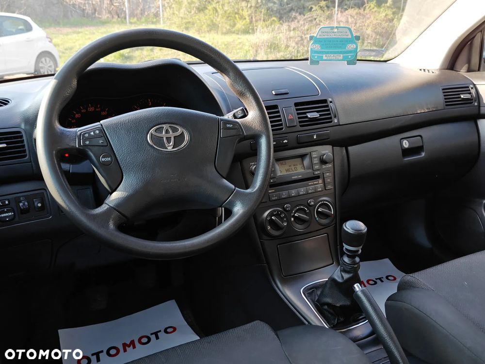 Toyota Avensis 2.0 D-4D Sol Premium - 6