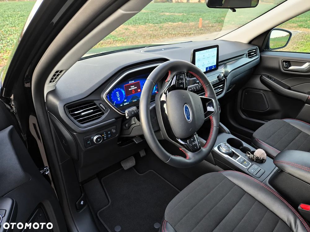 Ford Kuga - 18