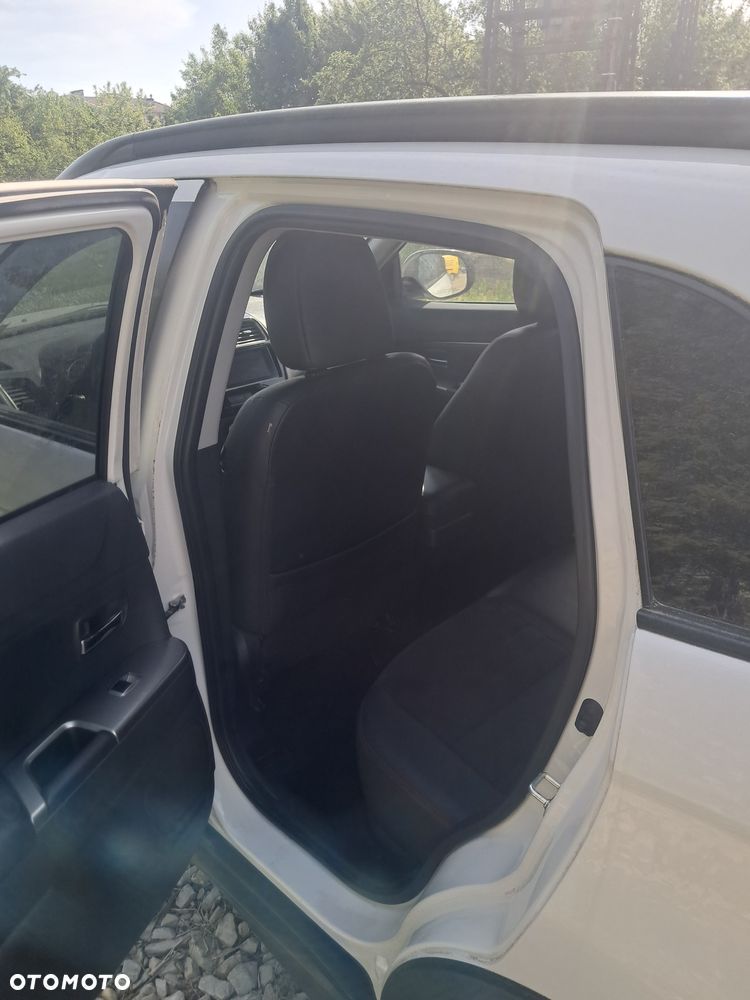 Mitsubishi Outlander - 8