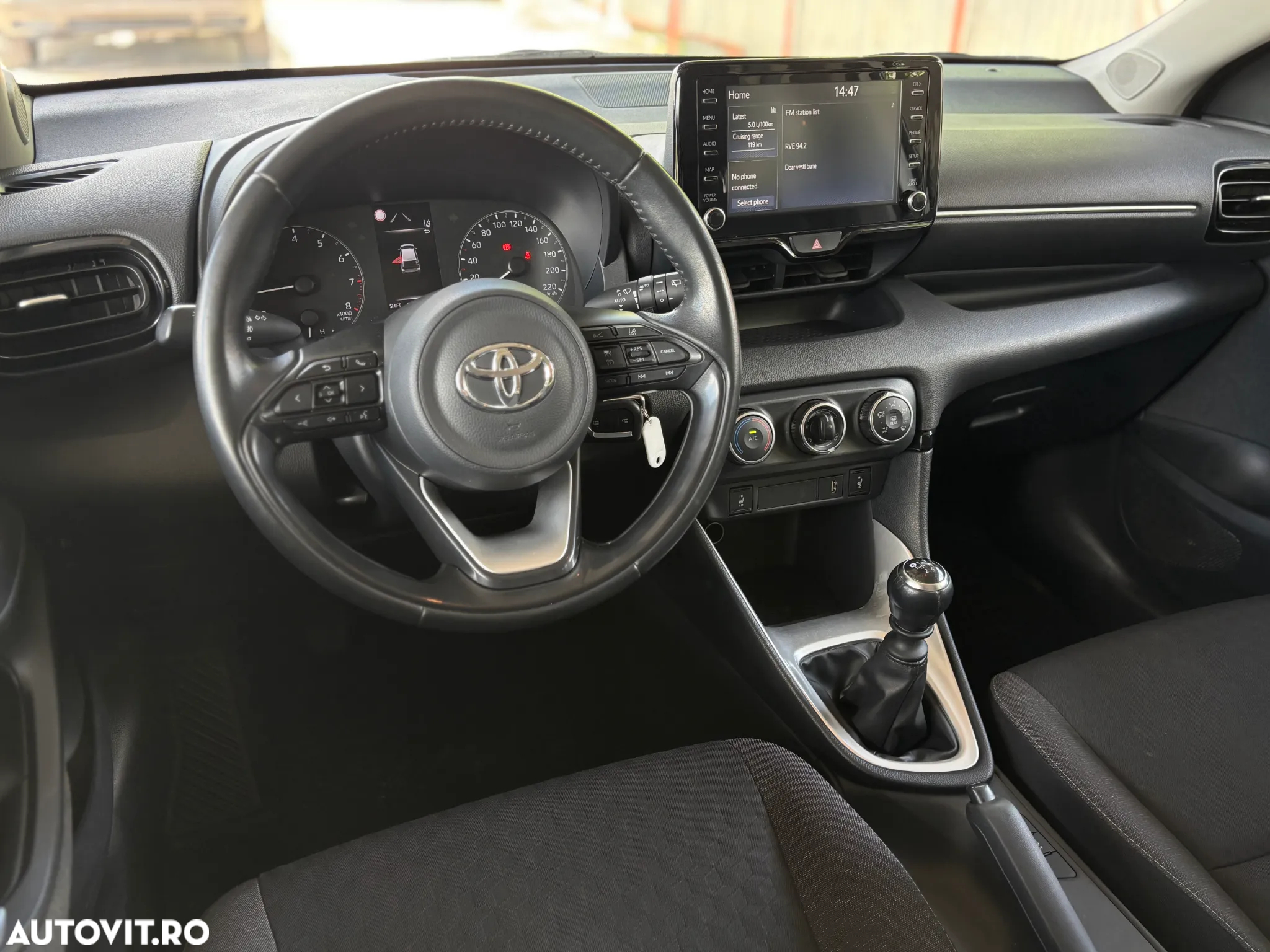 Toyota Yaris - 12