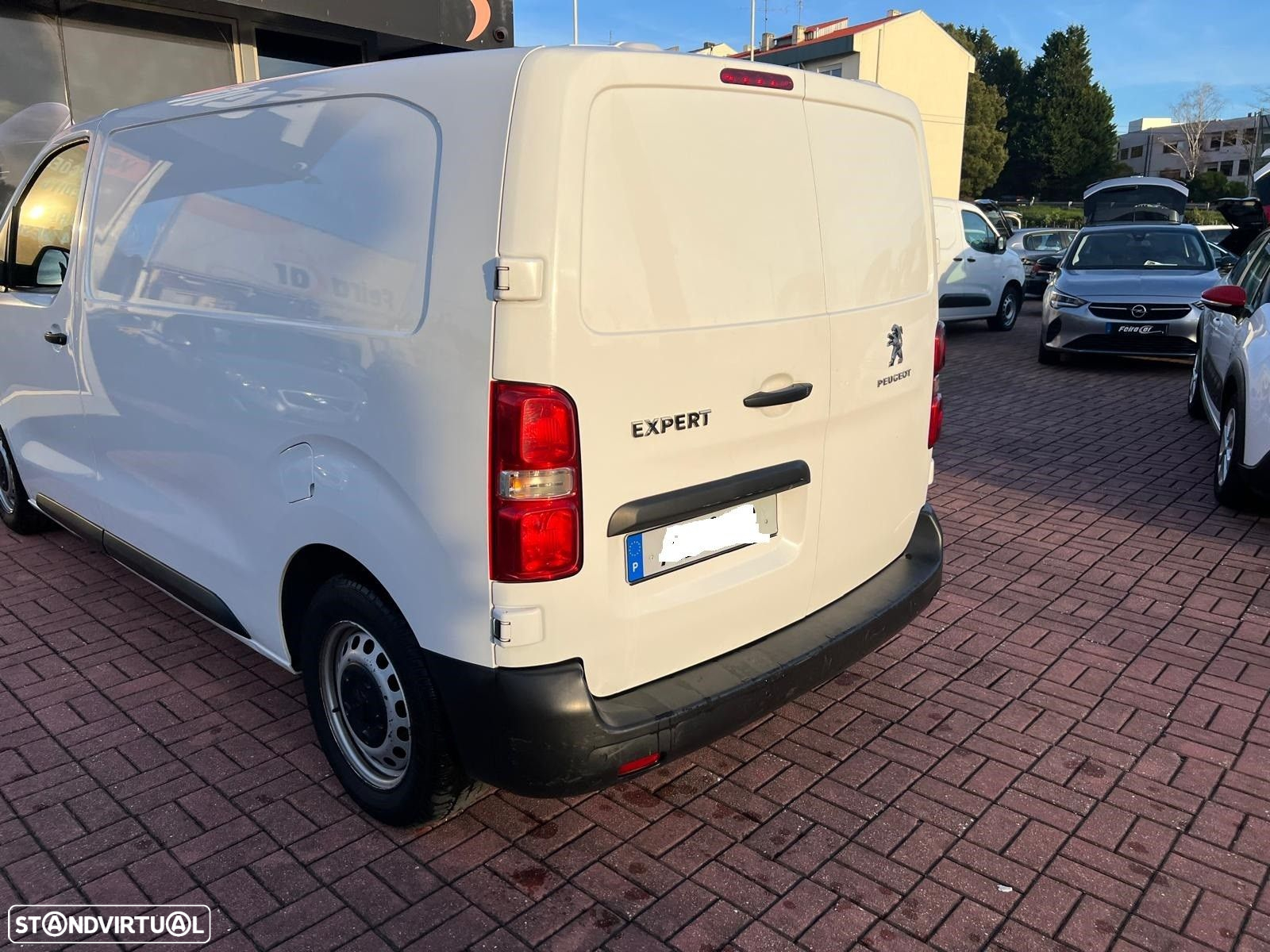 Peugeot Expert Outro - 25