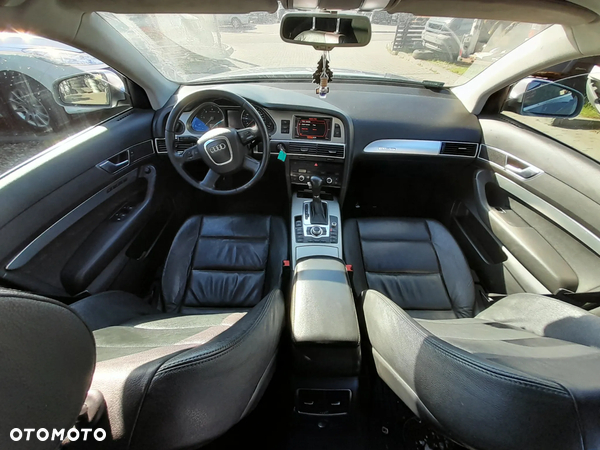 AUDI A6 C6 KONSOLA DESKA KOKPIT PASY AIRBAG SENSOR CZARNA