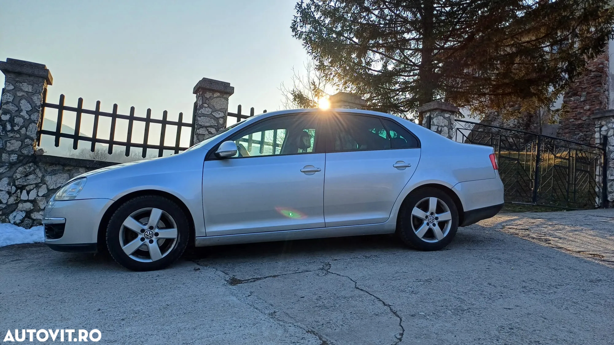 Volkswagen Jetta - 6