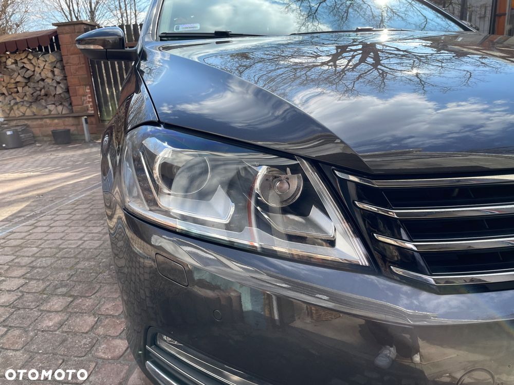 Volkswagen Passat 2.0 TDI Comfortline DSG - 14