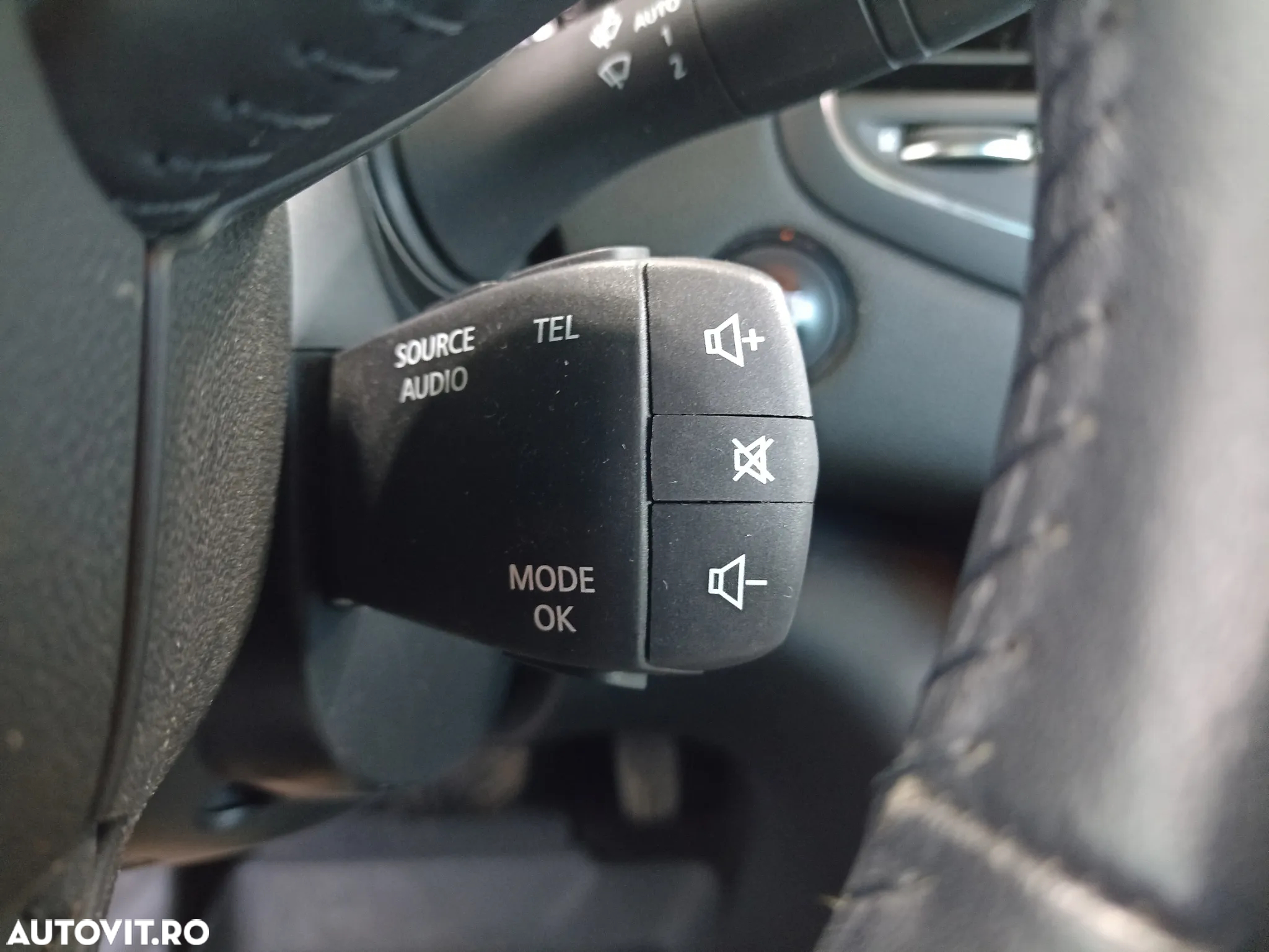 Renault Megane TCe 140 EDC GPF Zen - 13
