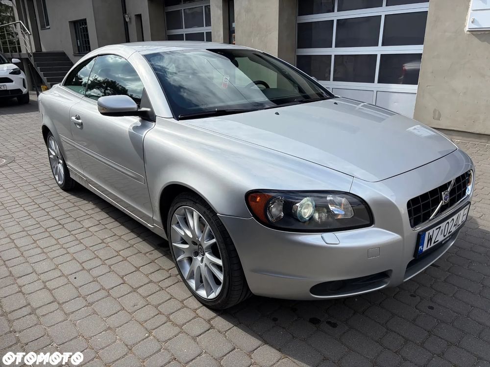 Volvo C70 2.4i Momentum - 15