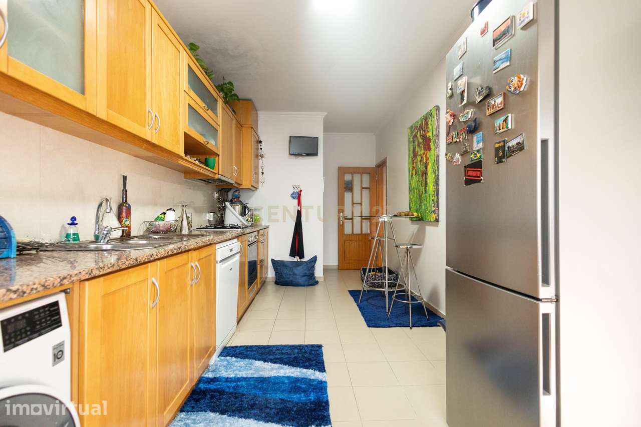 Conforto, espaço e localização — T3 no Entroncamento - Grande imagem: 5/35