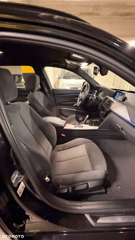 BMW Seria 3 318i M Sport - 16