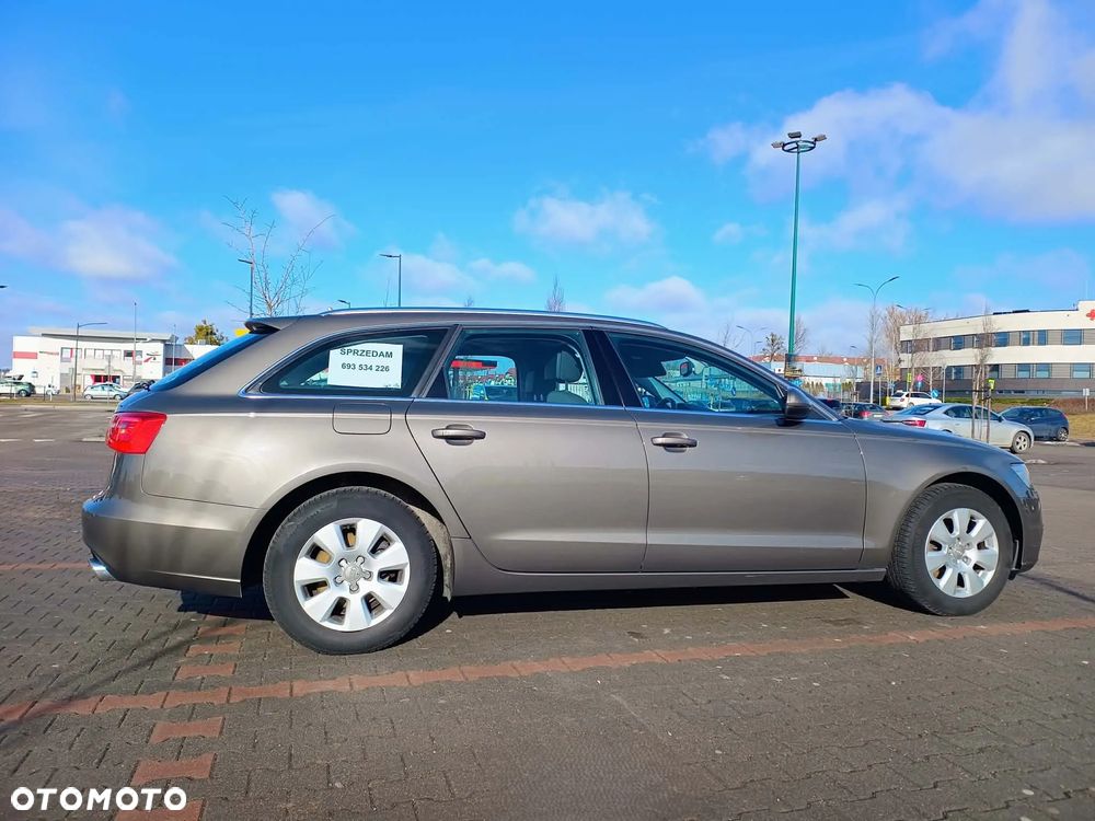 Audi A6 Avant - 16