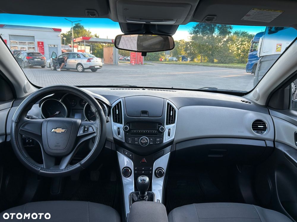 Chevrolet Cruze 1.6 LT - 6