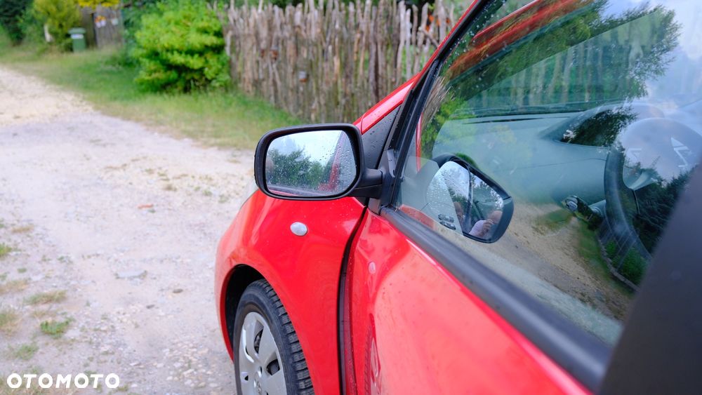 Toyota Yaris - 2