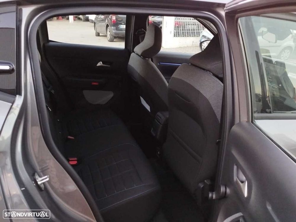 Citroën C3 1.2 Hybrid Plus e-DSC6 - 10