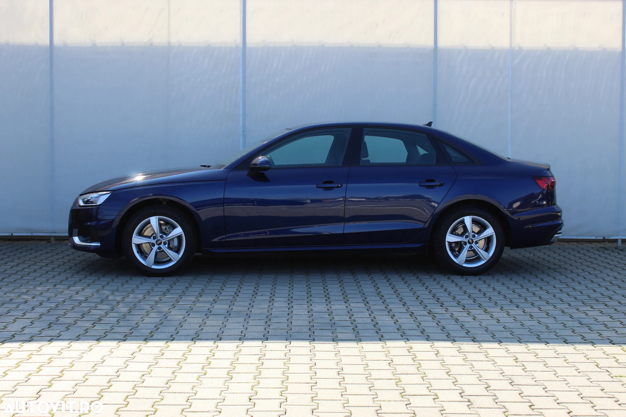 Audi A4 40 TFSI S tronic advanced - 2