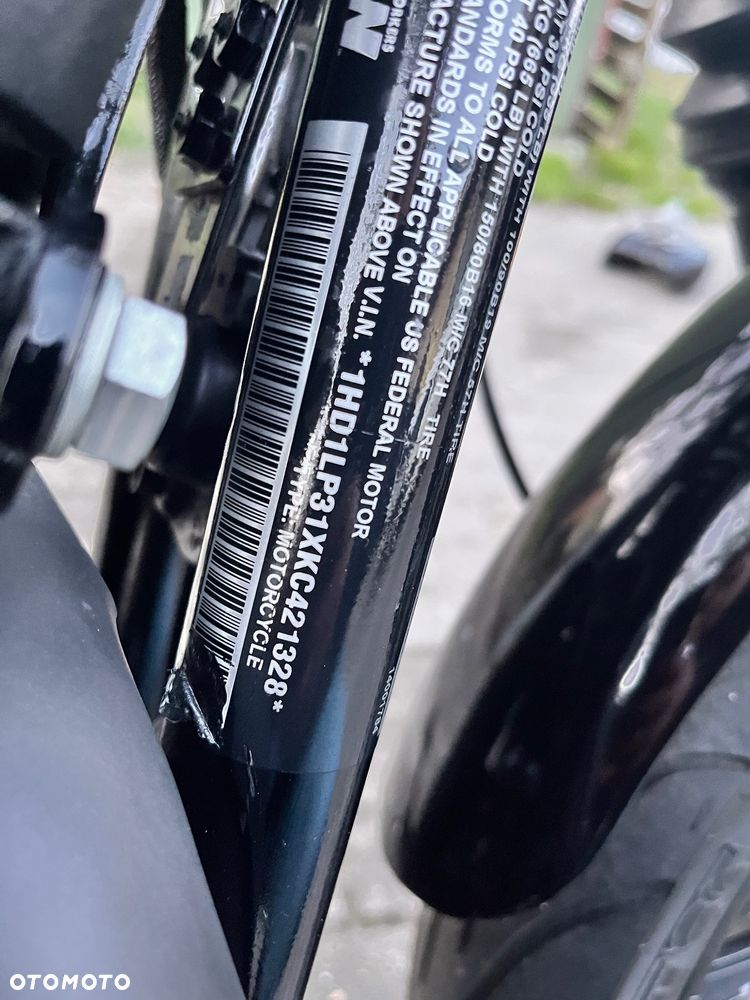 Harley-Davidson Sportster Iron 1200 - 15