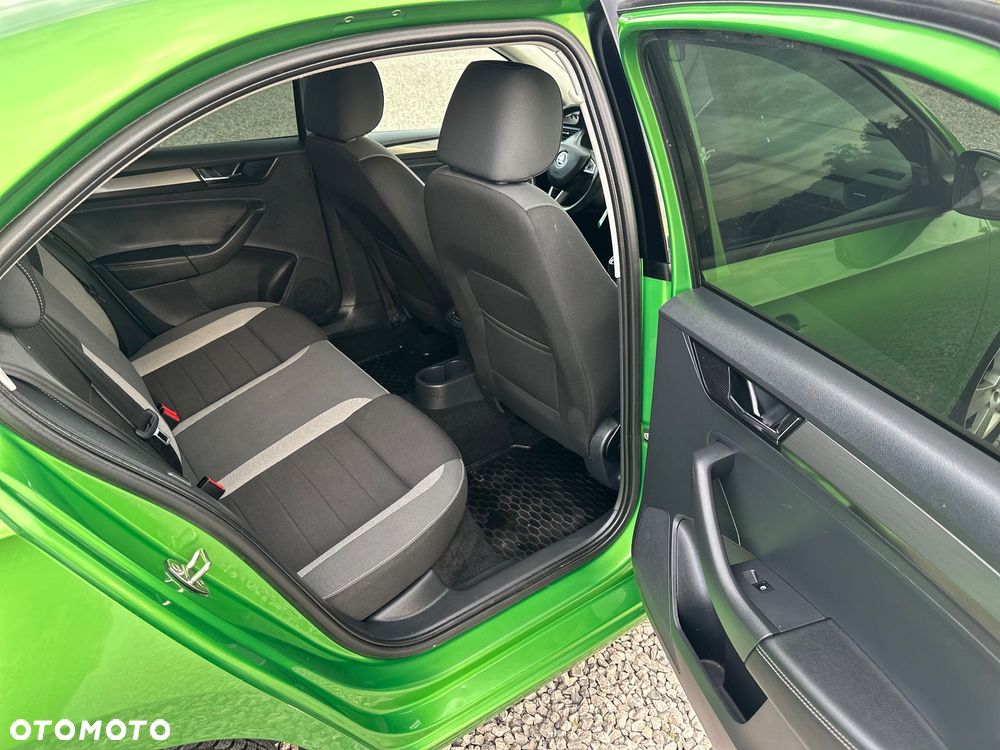 Skoda RAPID Spb 1.0 TSI Monte Carlo - 21