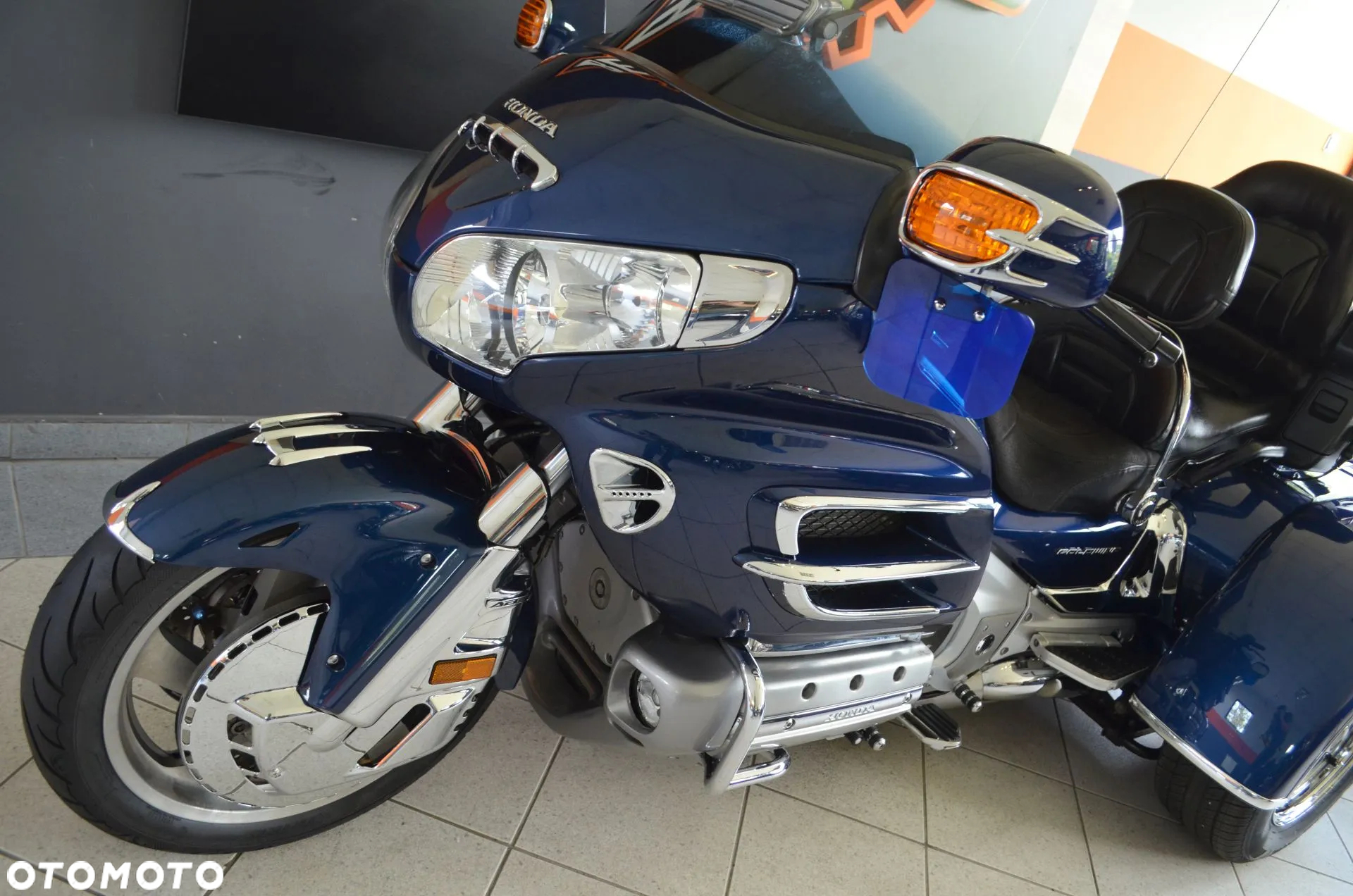 Honda GL - 28