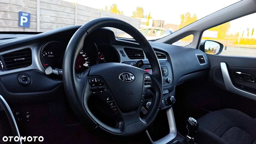Kia Ceed 1.4 S - 27