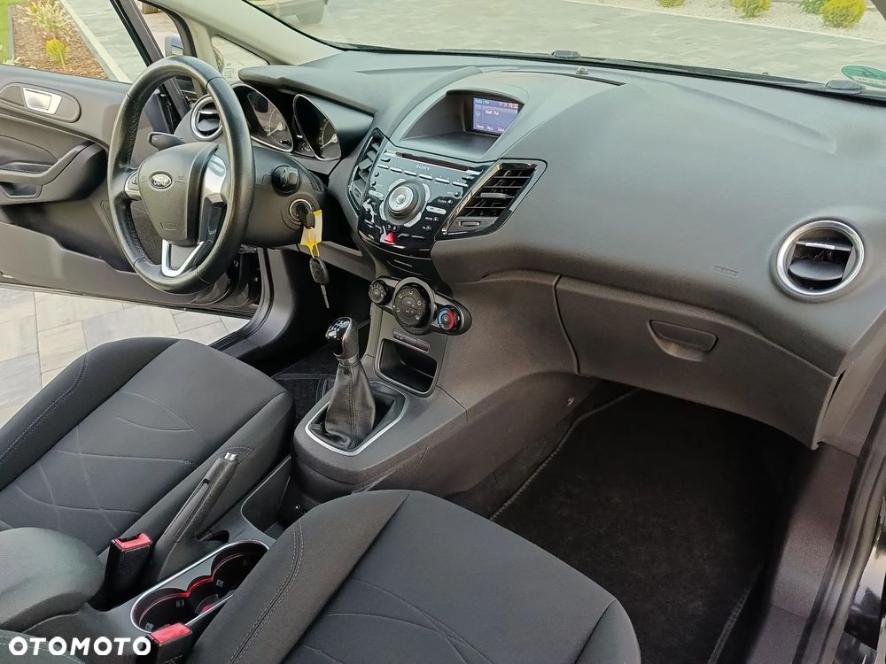 Ford Fiesta - 12