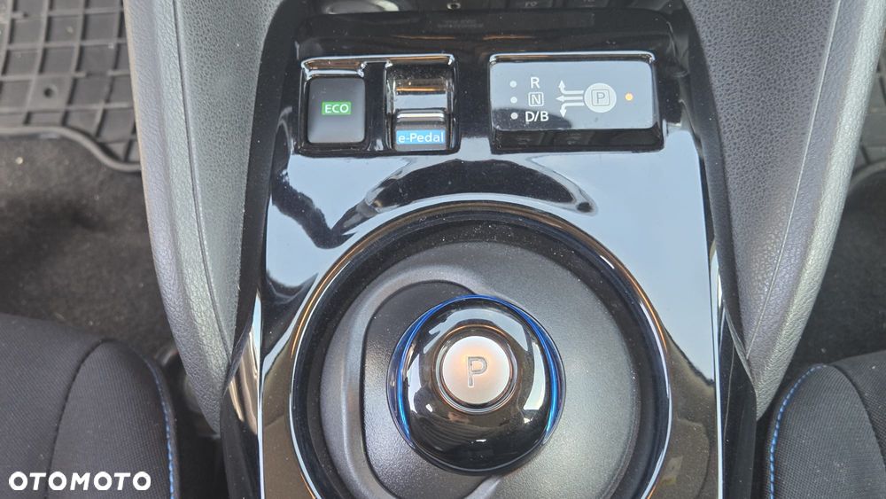 Nissan Leaf 40kWh Acenta - 27