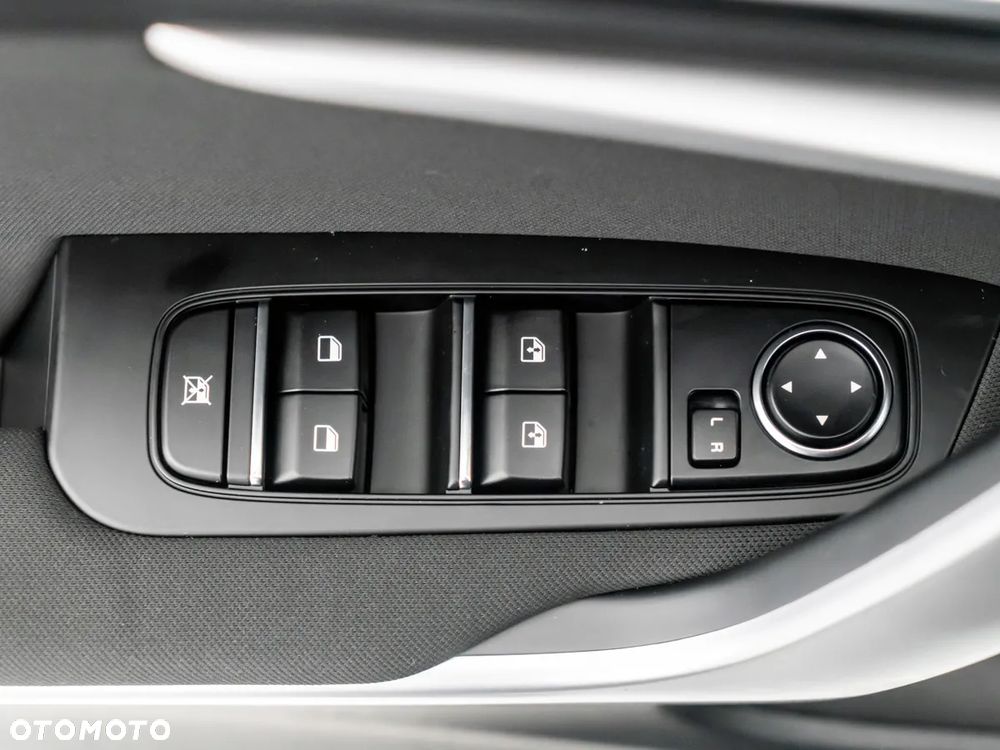 Kia XCeed 1.5 T-GDI M - 17