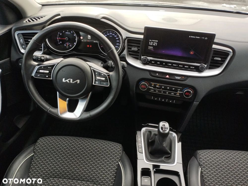 Kia Ceed 1.5 T-GDI Tribute - 13