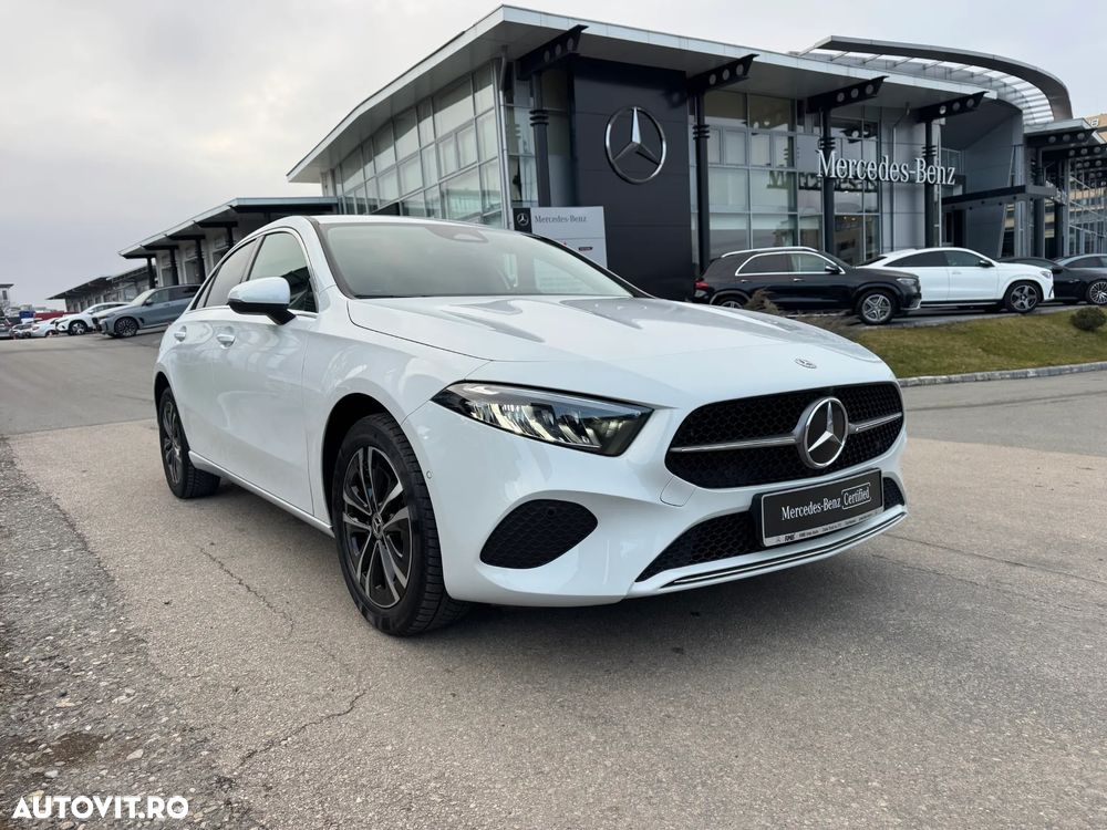 Mercedes-Benz A 250 e Sedan 8G-DCT Lim. Progressive Advanced - 12