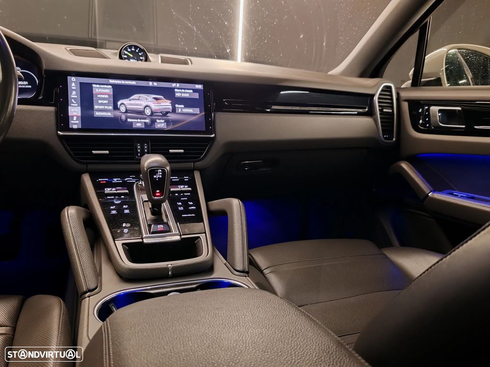 Porsche Cayenne Coupé - 18