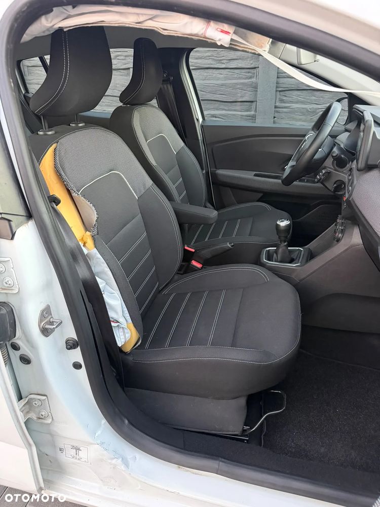 Dacia Sandero TCe 100 Essential - 26