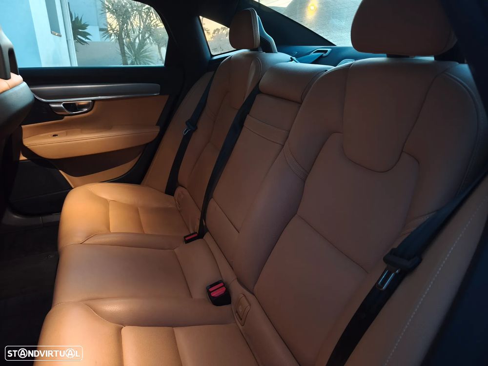 Volvo S90 2.0 D4 Momentum Geartronic - 17