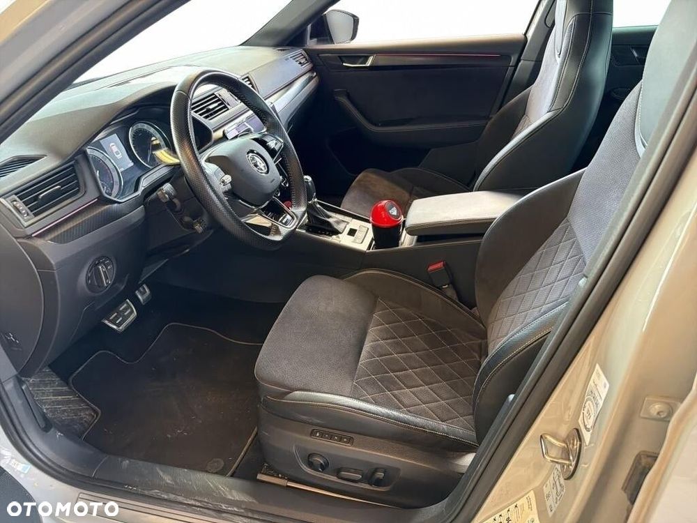 Skoda Superb 2.0 TSI Sportline DSG - 6