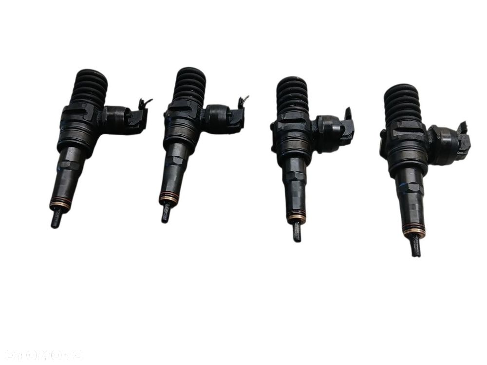 WTRYSK WTRYSKI POMPOWTRYSKI AUDI A3 8P 1.9 TDI 038130073BR 0414720313 A3 8P - 2