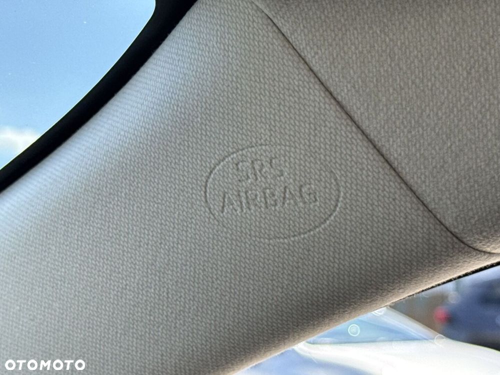 Toyota Corolla 1.5 Comfort - 24