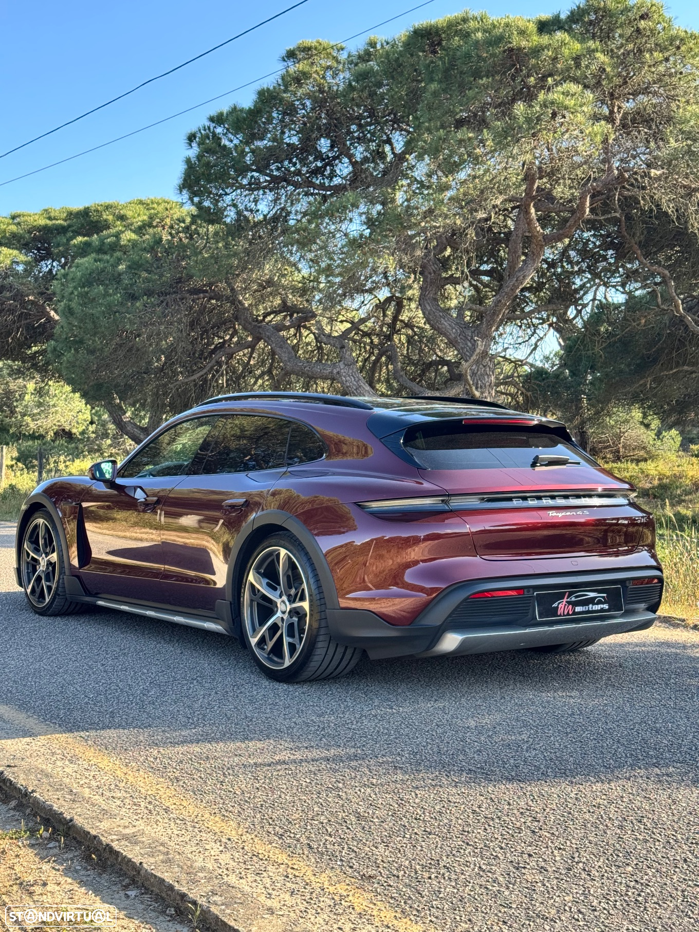 Porsche Taycan Cross Turismo 4S - 6