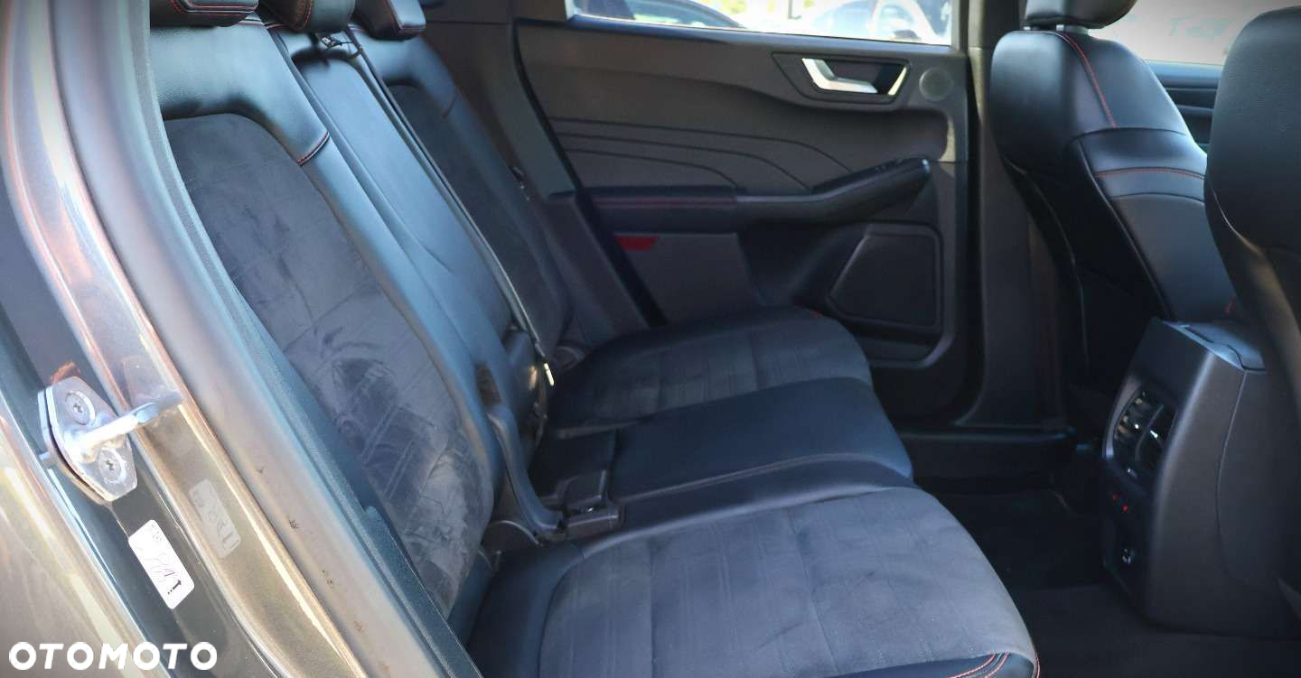 Ford Kuga - 18