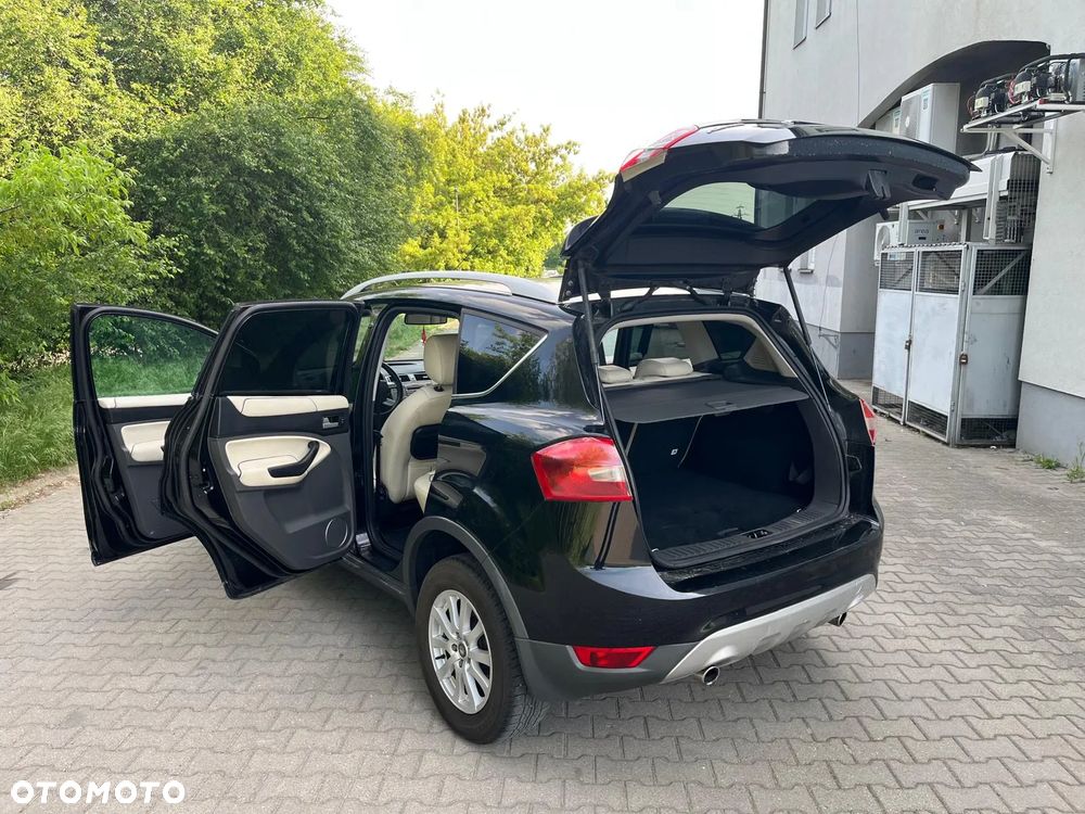 Ford Kuga 2.0 TDCi 2x4 Champions Edition - 18