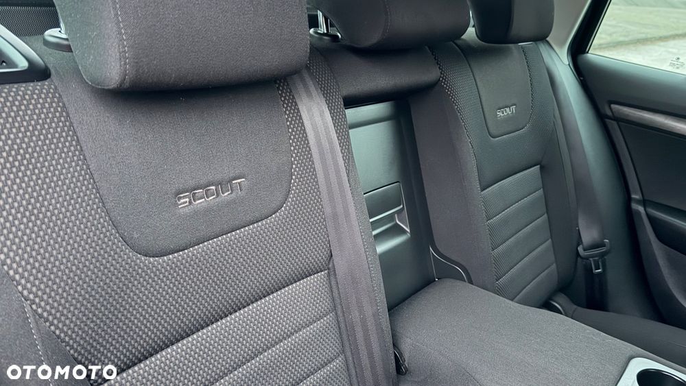 Skoda Octavia 2.0 TDI 4x4 DSG Scout - 27