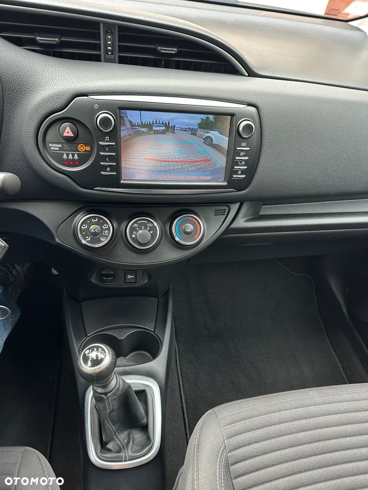 Toyota Yaris 1.5 Life - 8