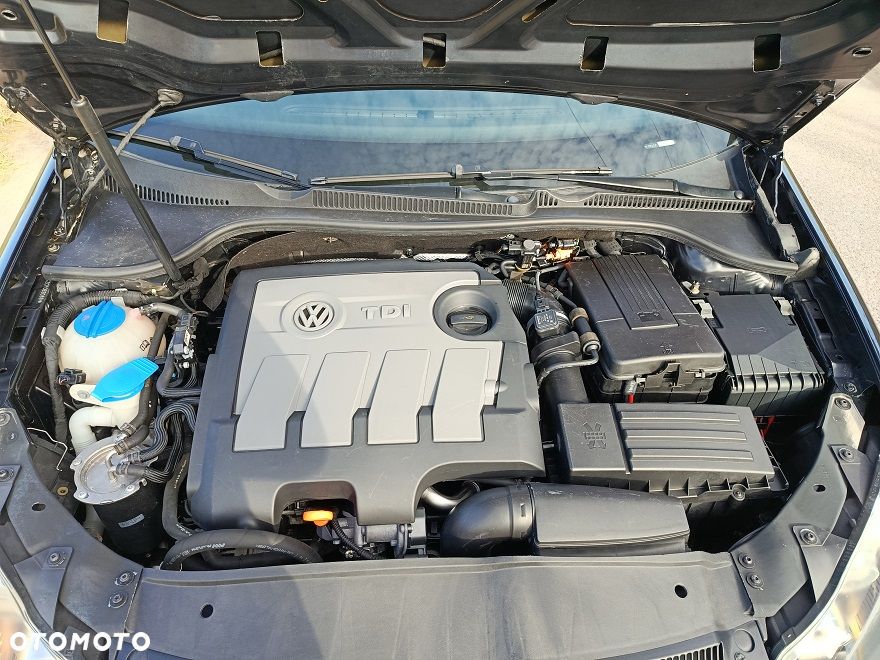 Volkswagen Golf - 11