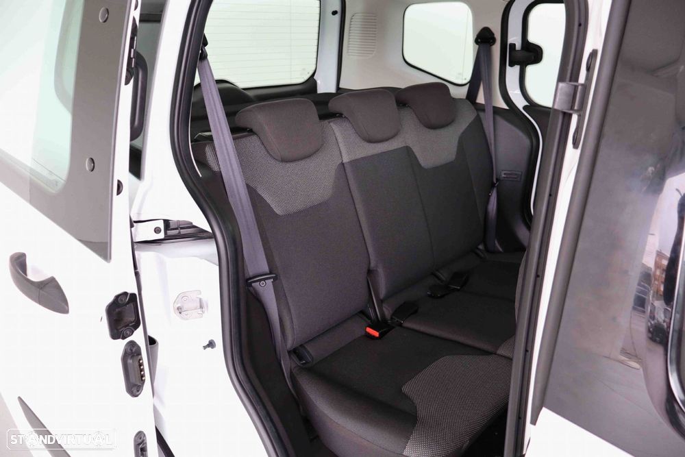 Ford Tourneo Courier 1.5 TDCi Ambiente - 29