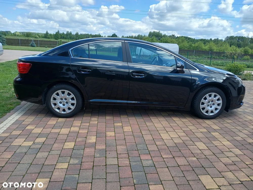 Toyota Avensis 2.0 D-4D Active - 3