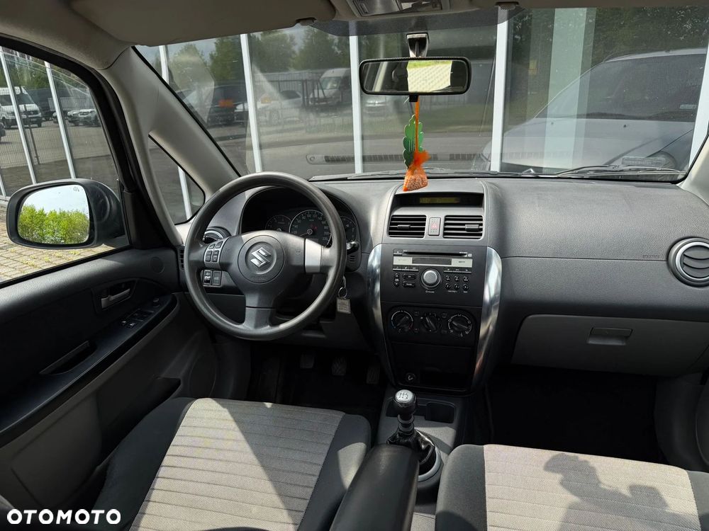 Suzuki SX4 1.6 DDiS Comfort - 33