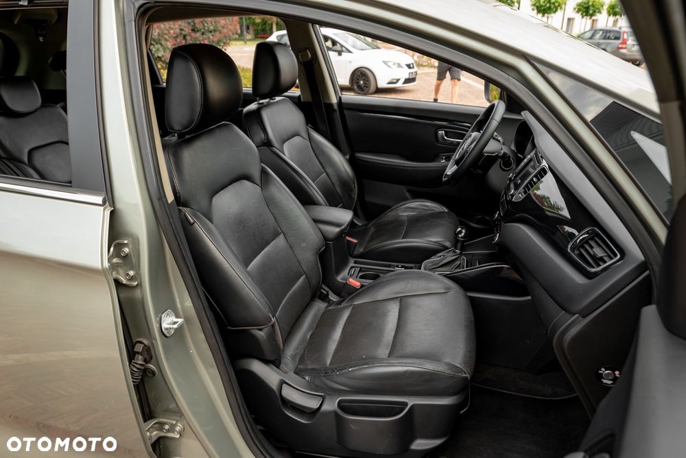 Kia Carens 1.7 CRDi Edition 7 - 23