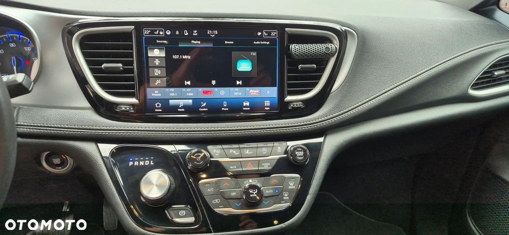 Chrysler Pacifica - 26