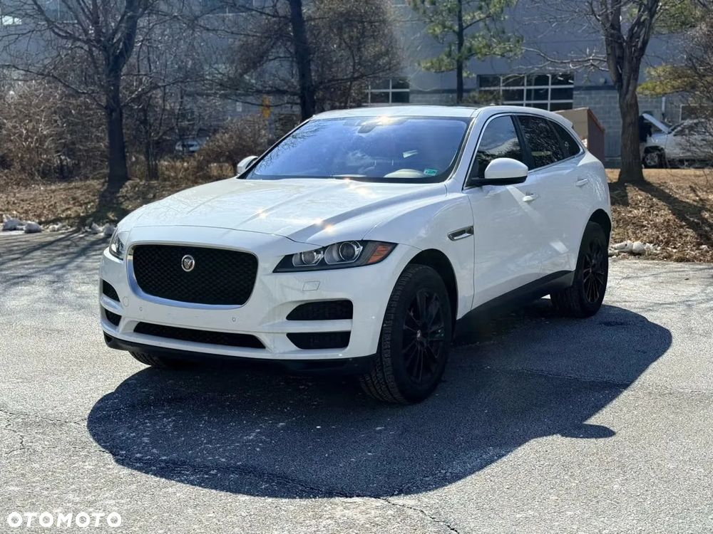 Jaguar F-Pace 25t AWD Prestige - 7